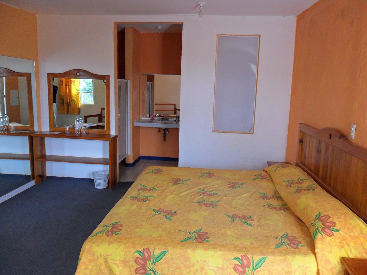 Hotel Las Cabanas San Felipe del Progreso Luaran gambar
