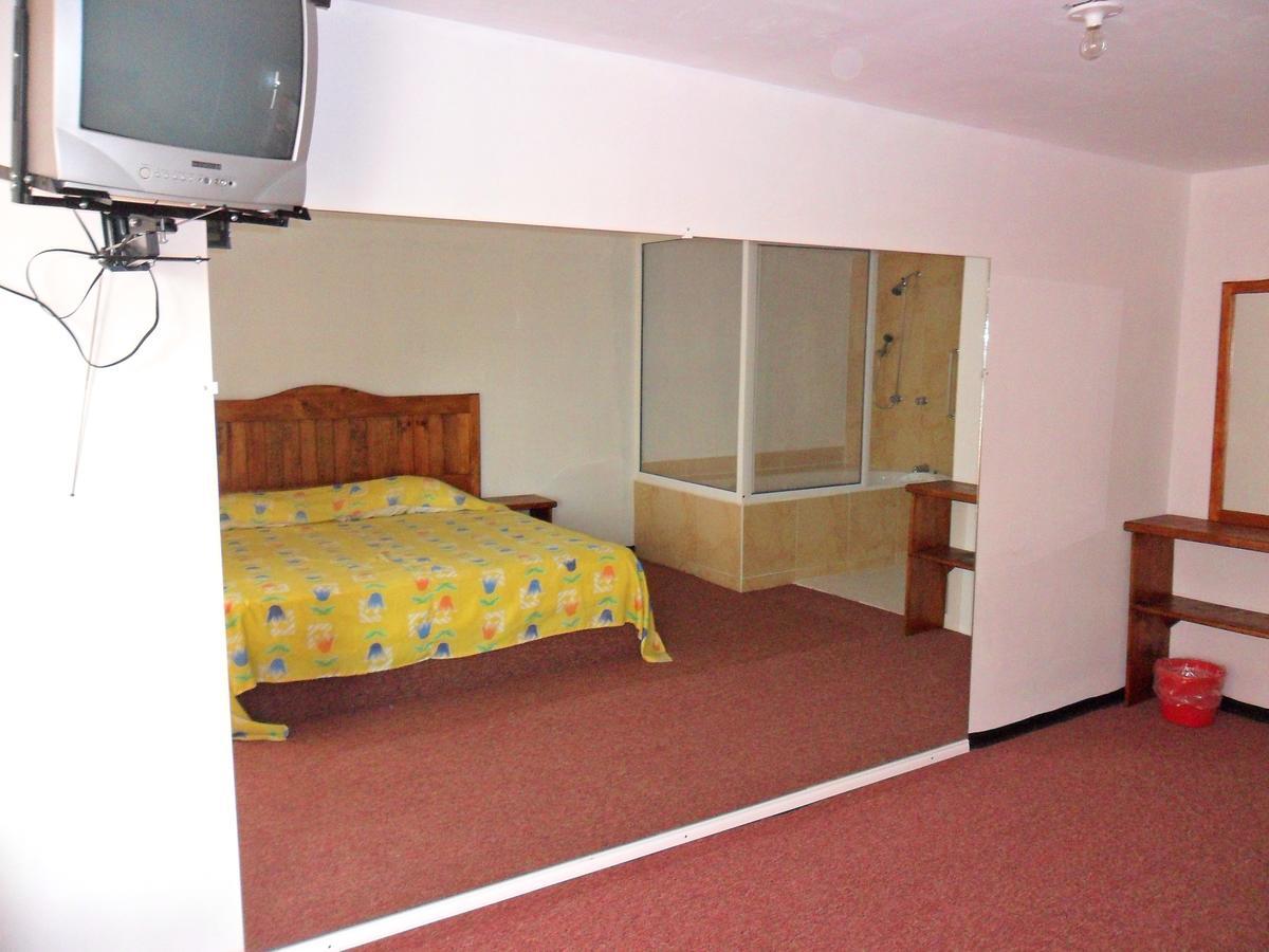 Hotel Las Cabanas San Felipe del Progreso Luaran gambar